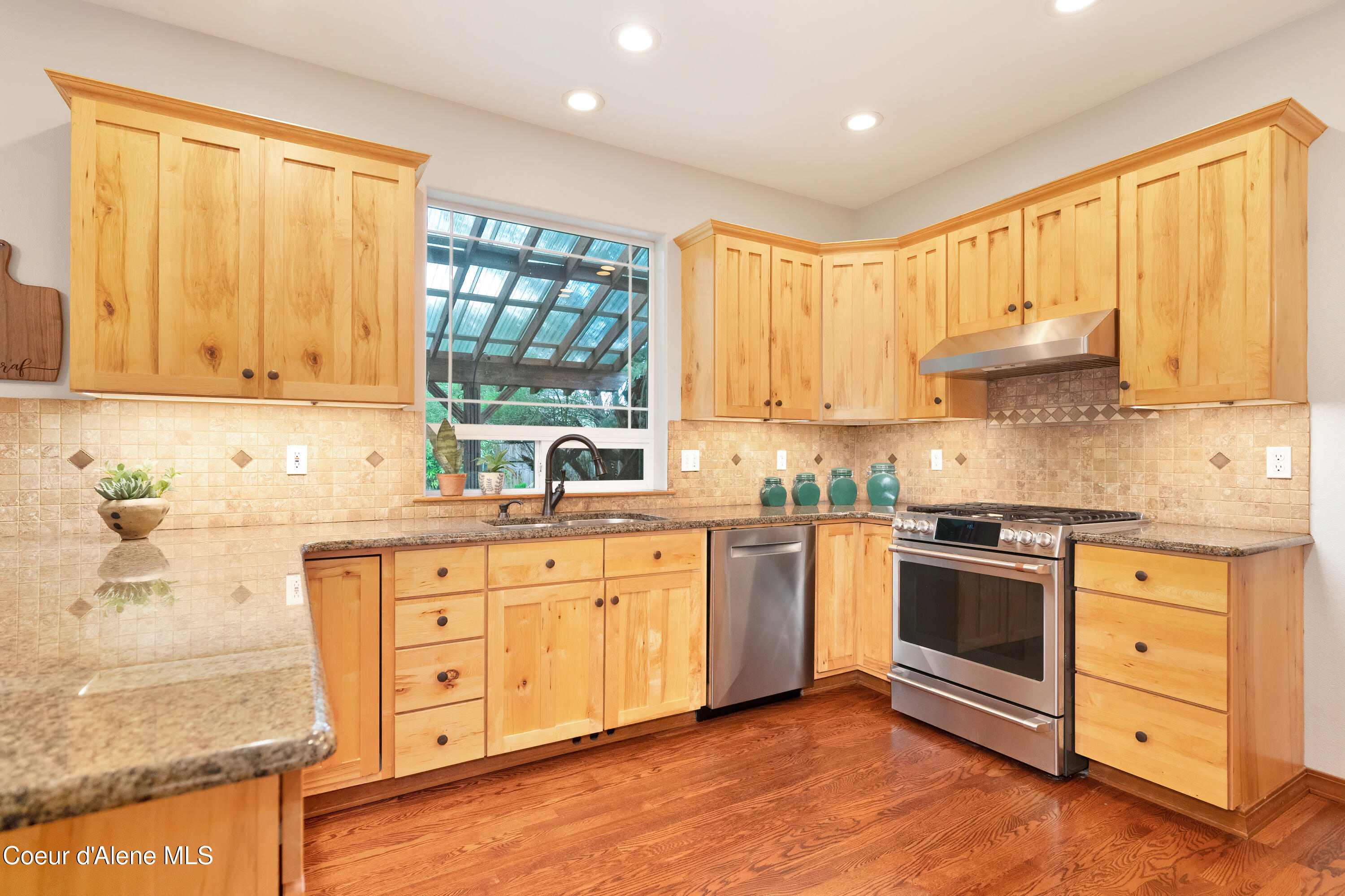 Hayden, Idaho, 83835, United States, 5 Bedrooms Bedrooms, ,2 BathroomsBathrooms,Residential,For Sale,1794747