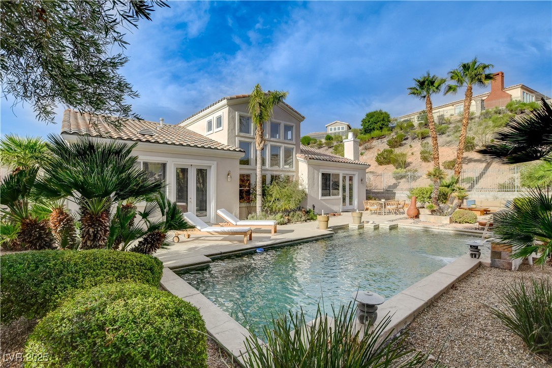 Henderson, Nevada, 89052, United States, 5 Bedrooms Bedrooms, ,4 BathroomsBathrooms,Residential,For Sale,1989374