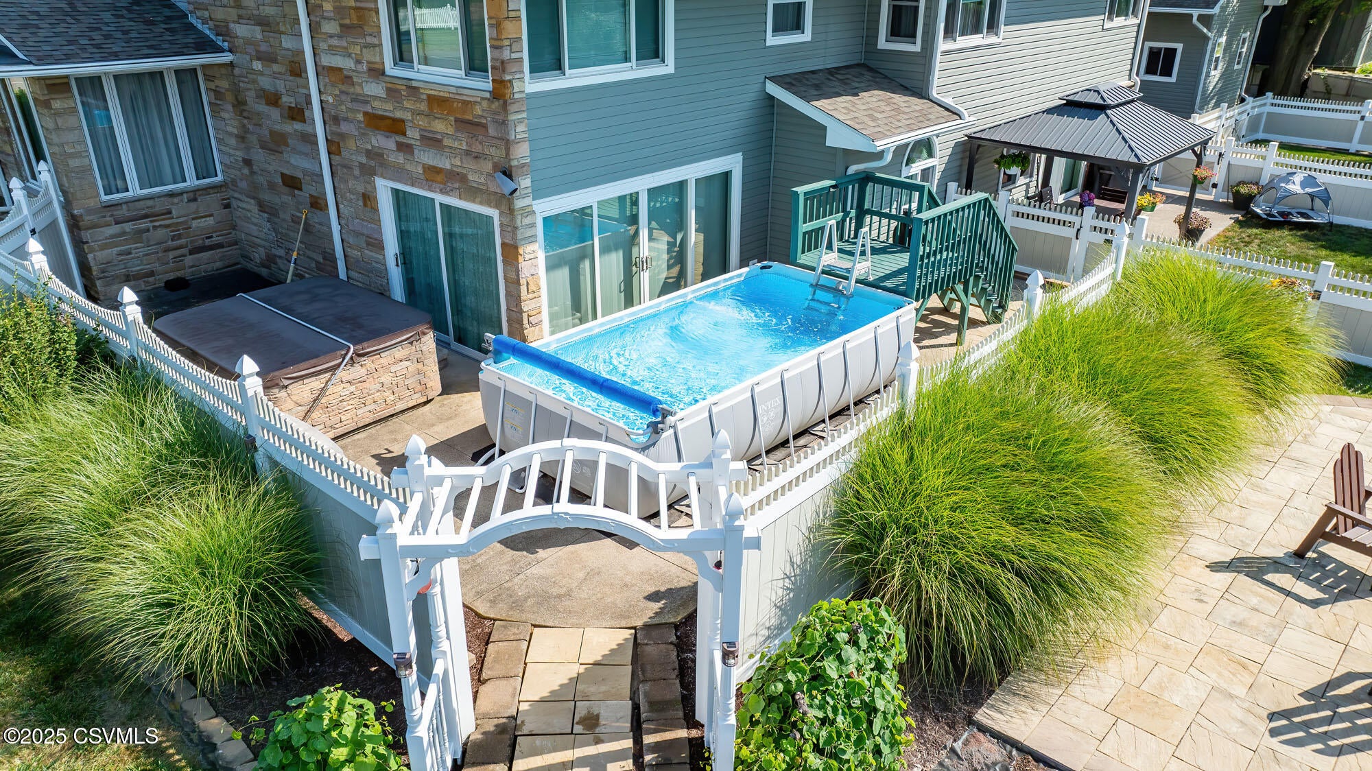 Berwick, Pennsylvania, 18603, United States, 4 Bedrooms Bedrooms, ,3 BathroomsBathrooms,Residential,For Sale,1979458