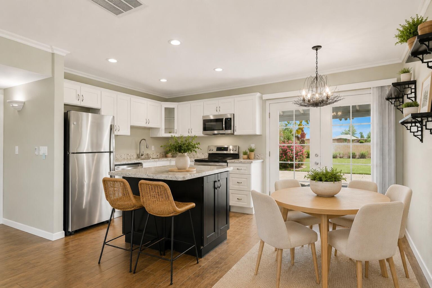  2310 E Betty Elyse Lane  Phoenix, AZ - 物件實景