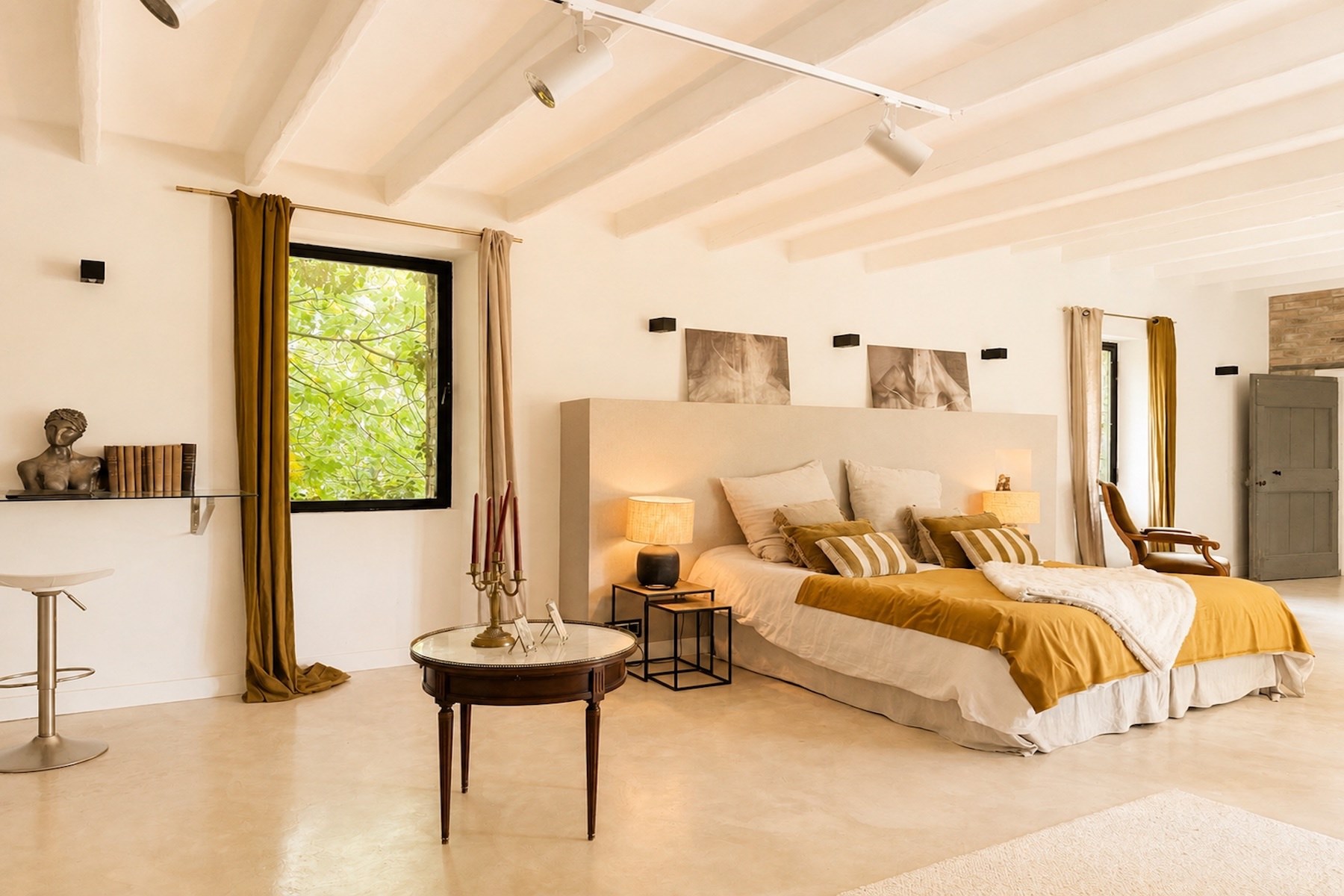  Exceptional Provençal Mas on 4.4 Hectares – Monumental Courtyard, Swimming Pool… - 物件實景