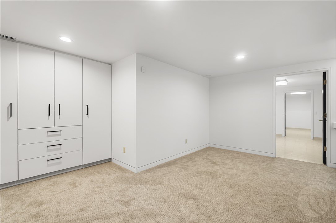 Billings, Montana, 59102, United States, 4 Bedrooms Bedrooms, ,4 BathroomsBathrooms,Residential,For Sale,1879294