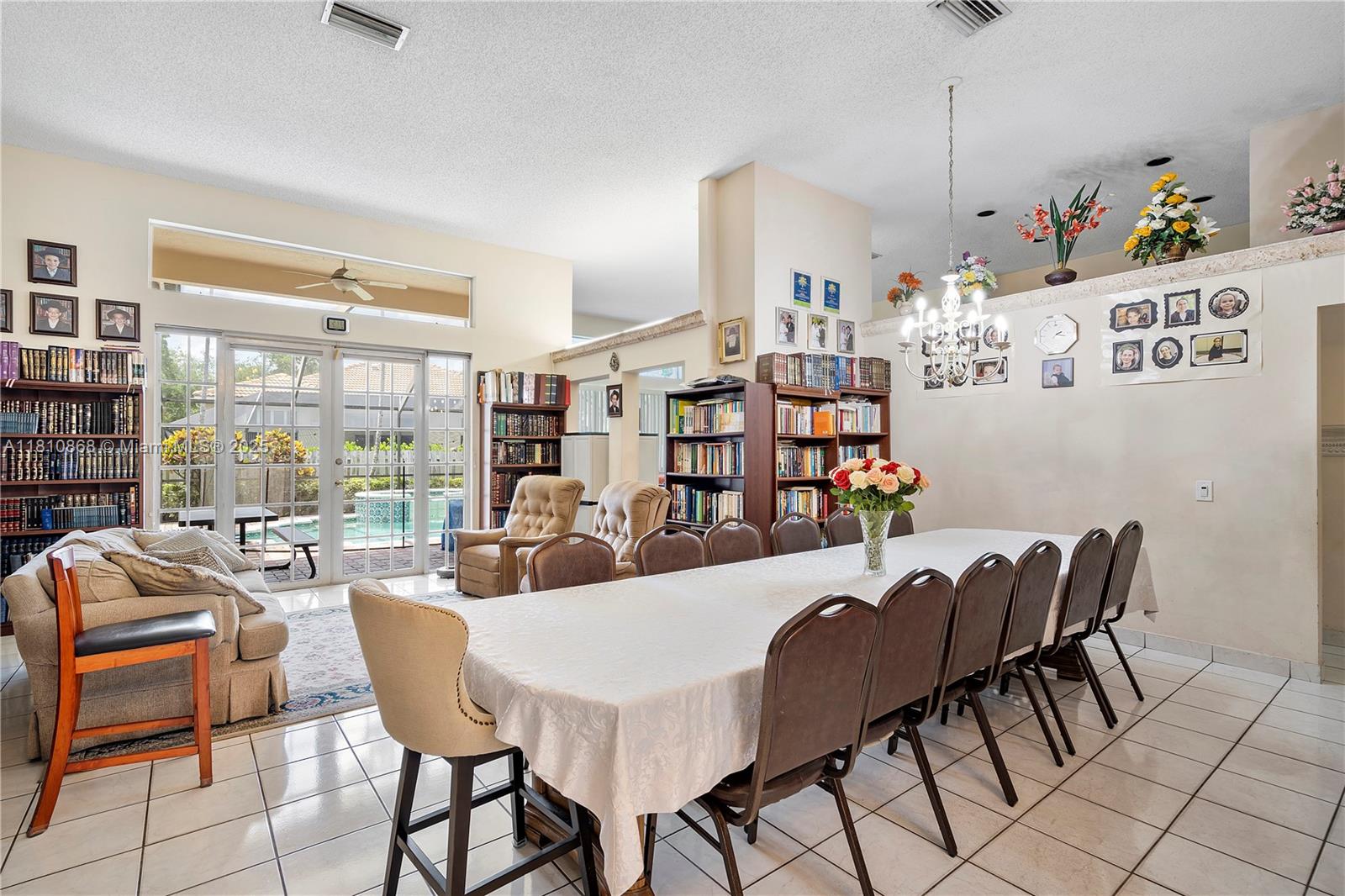 Weston, Florida, 33326, United States, 4 Bedrooms Bedrooms, ,3 BathroomsBathrooms,Residential,For Sale,1836929