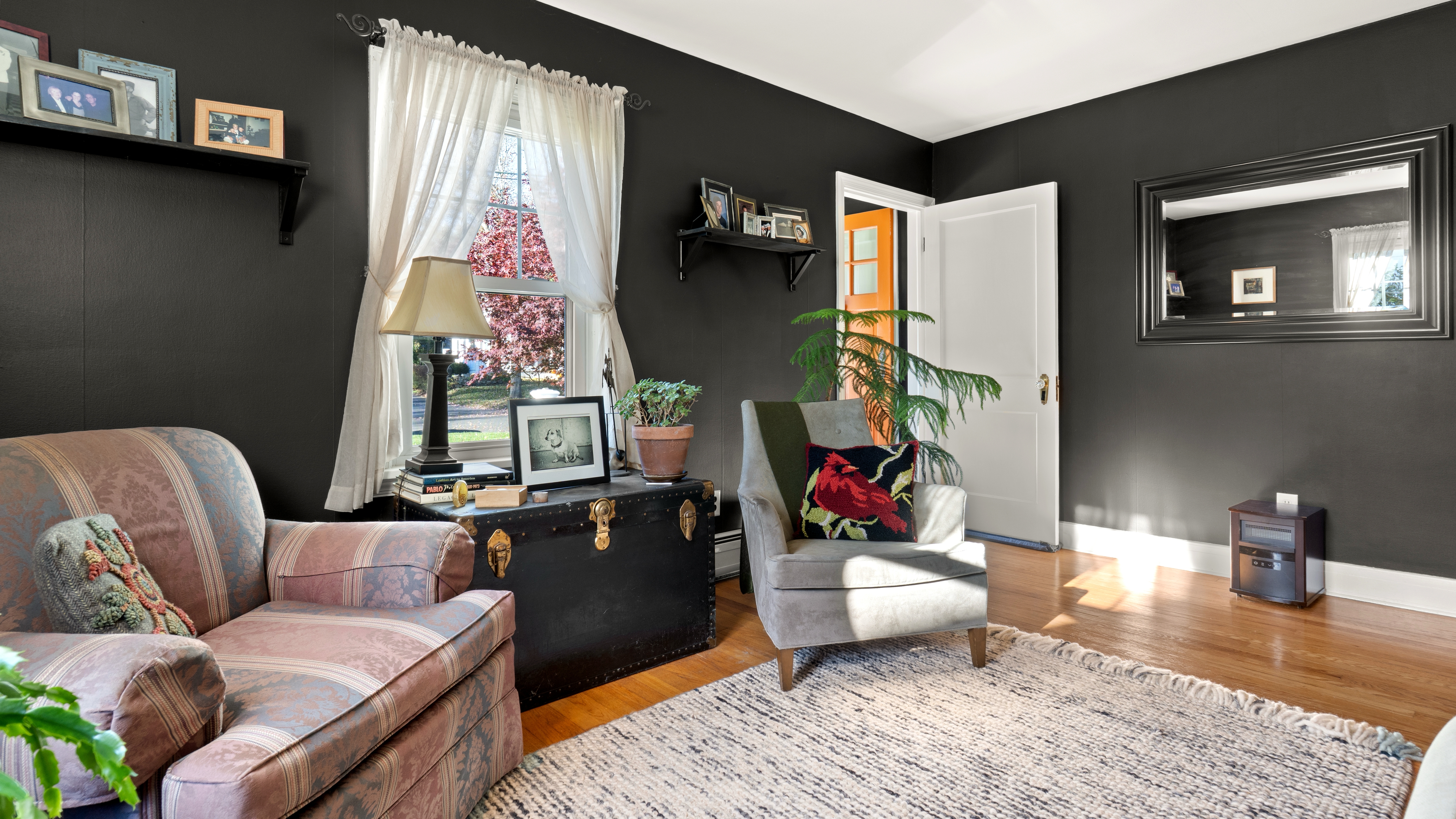  Charming Pittsfield 3-Bed Cape  Updated Porch, Private Primary Suite & Large De - 物件實景