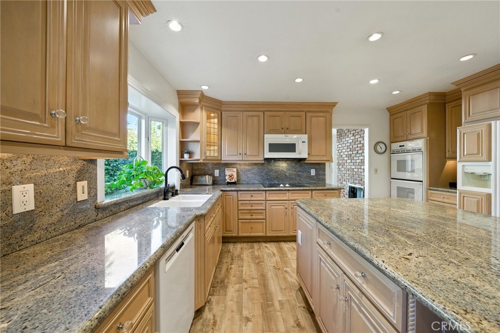 Huntington Beach, California, 92649, United States, 3 Bedrooms Bedrooms, ,2 BathroomsBathrooms,Residential,For Sale,1901956