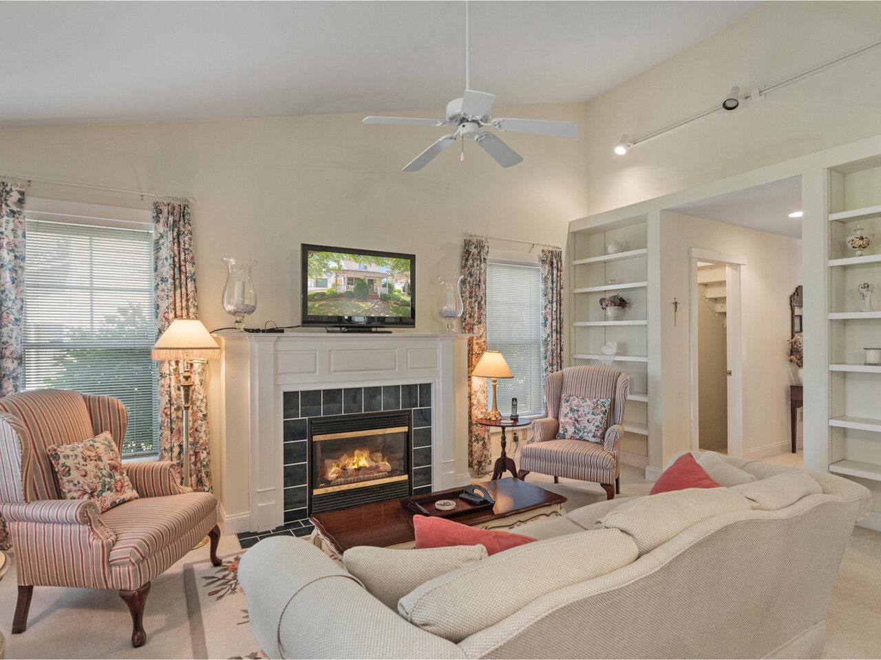 Williston, Vermont, 05495, United States, 2 Bedrooms Bedrooms, ,3 BathroomsBathrooms,Residential,For Sale,1901001