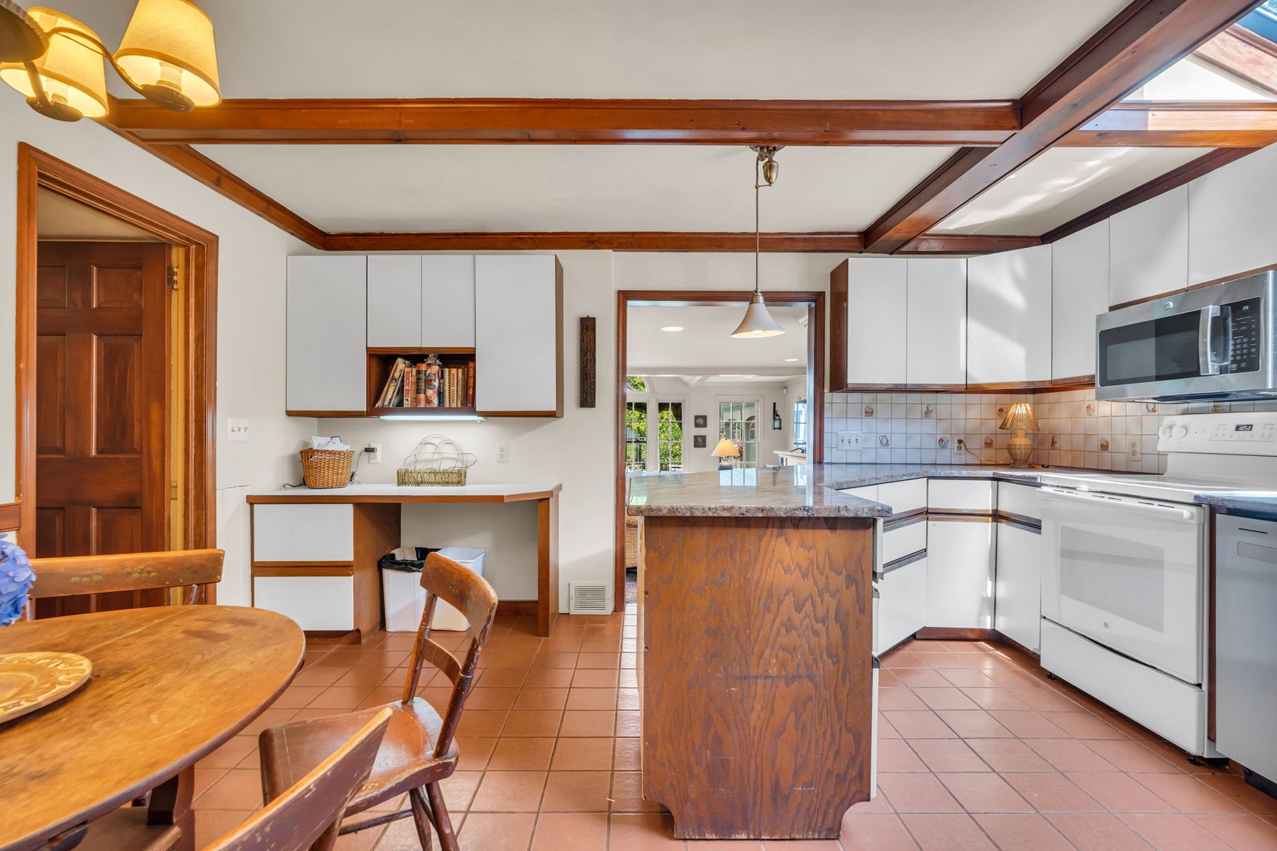  Timeless Colonial in Sea Girt Estates - 物件實景