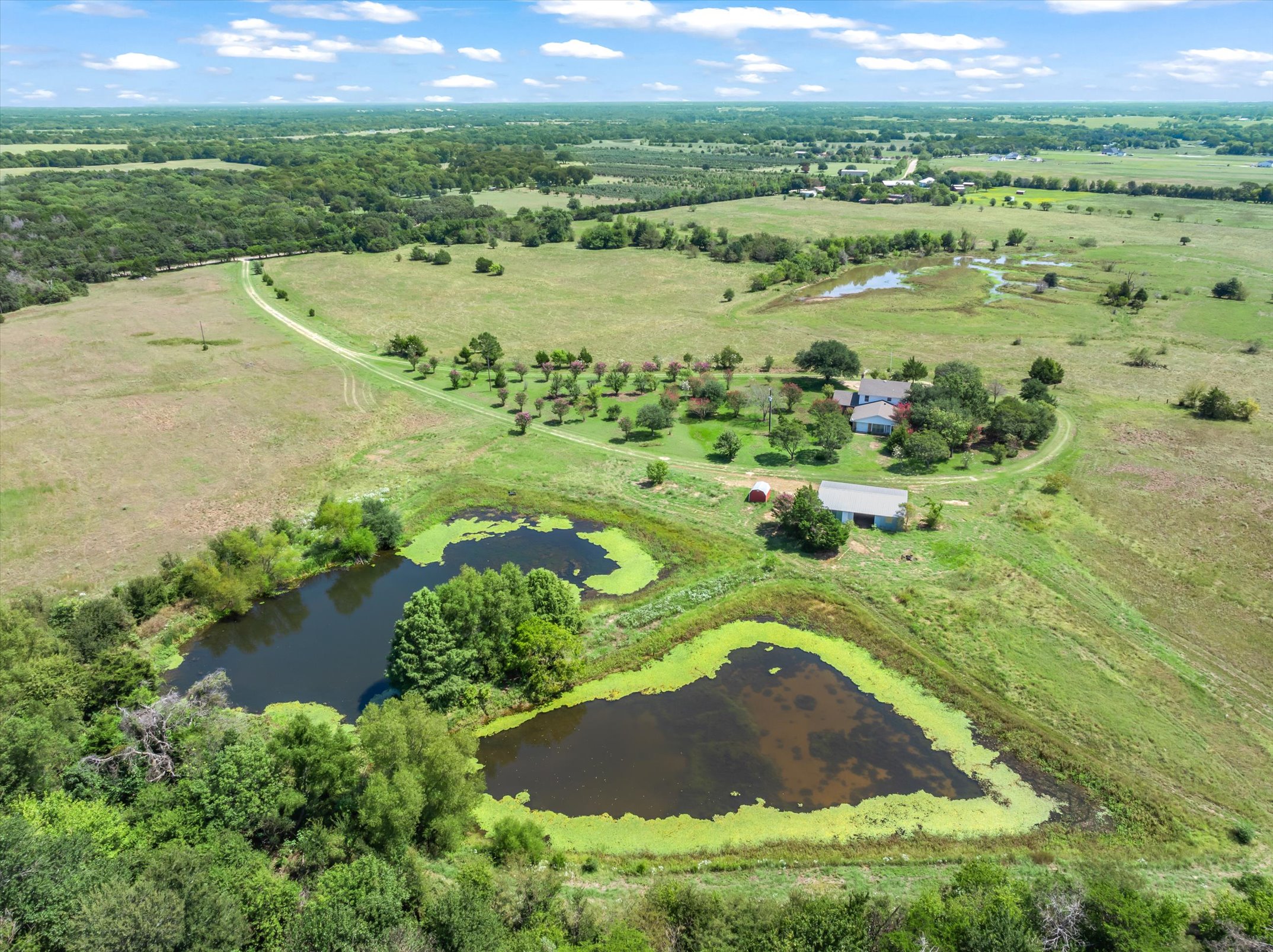 Wills Point, Texas, 75169, United States, 4 Bedrooms Bedrooms, ,3 BathroomsBathrooms,Residential,For Sale,1979230