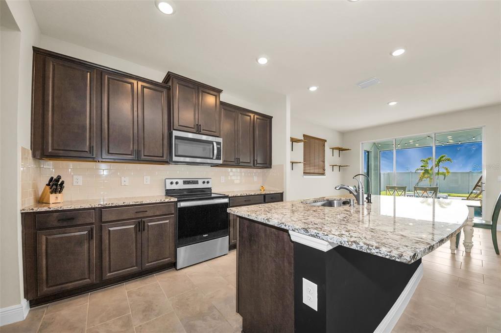 Apollo Beach, Florida, 33572, United States, 4 Bedrooms Bedrooms, ,3 BathroomsBathrooms,Residential,For Sale,1991637