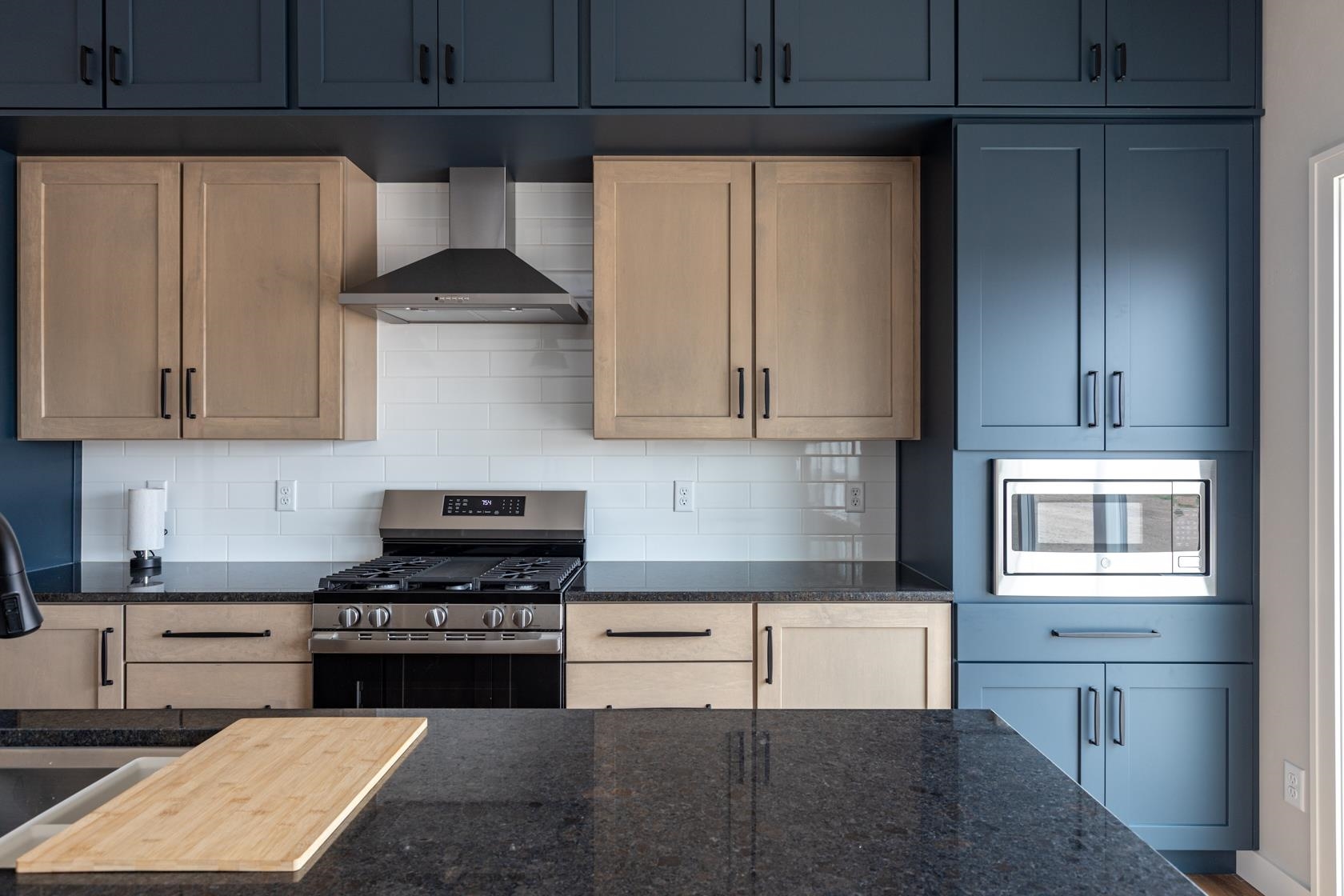 Kimberly, Wisconsin, 54136, United States, 4 Bedrooms Bedrooms, ,3 BathroomsBathrooms,Residential,For Sale,1979237