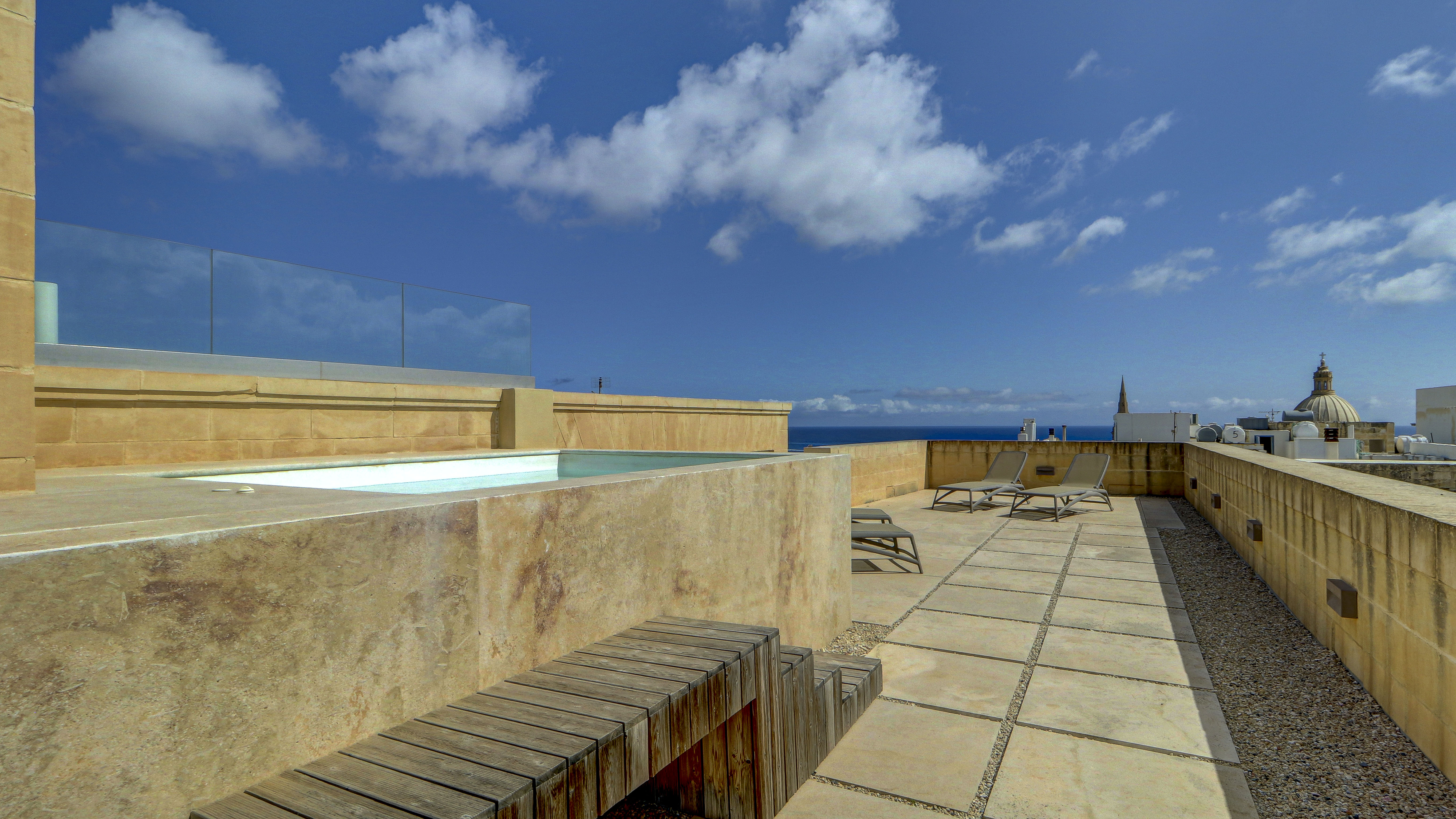  Stunning Penthouse - 物件實景