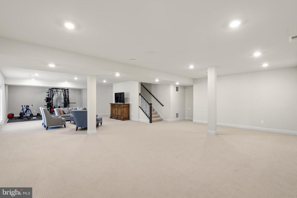 Aldie, Virginia, 20105, United States, 5 Bedrooms Bedrooms, ,7 BathroomsBathrooms,Residential,For Sale,2048550