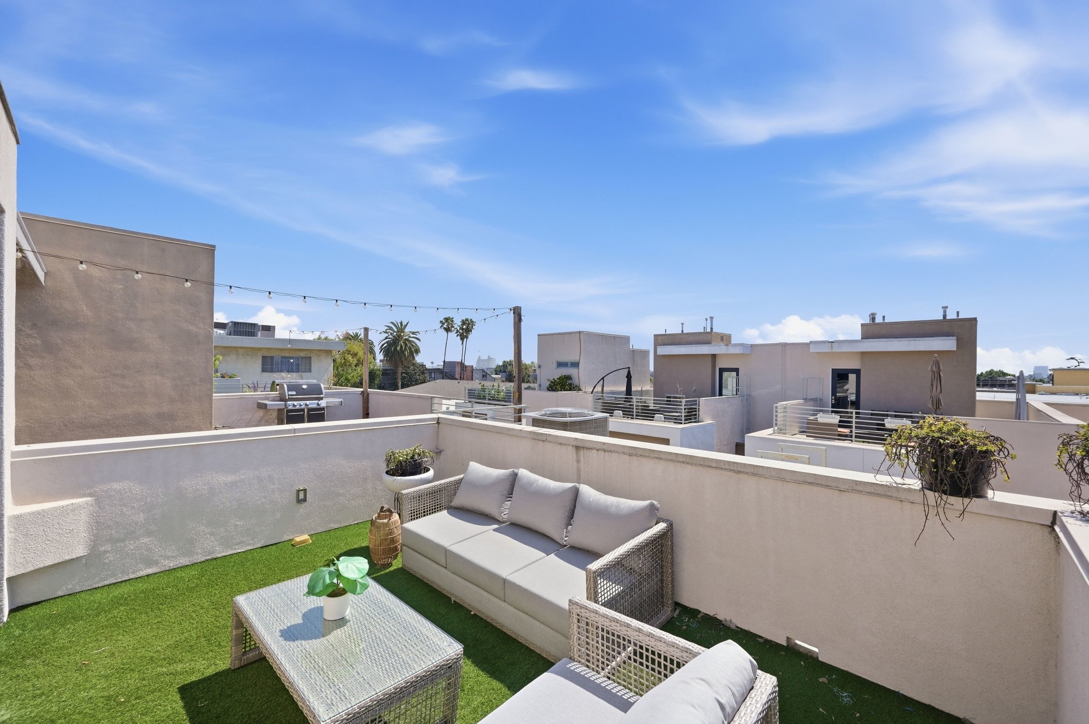  1400 North Fuller Avenue - 物件實景