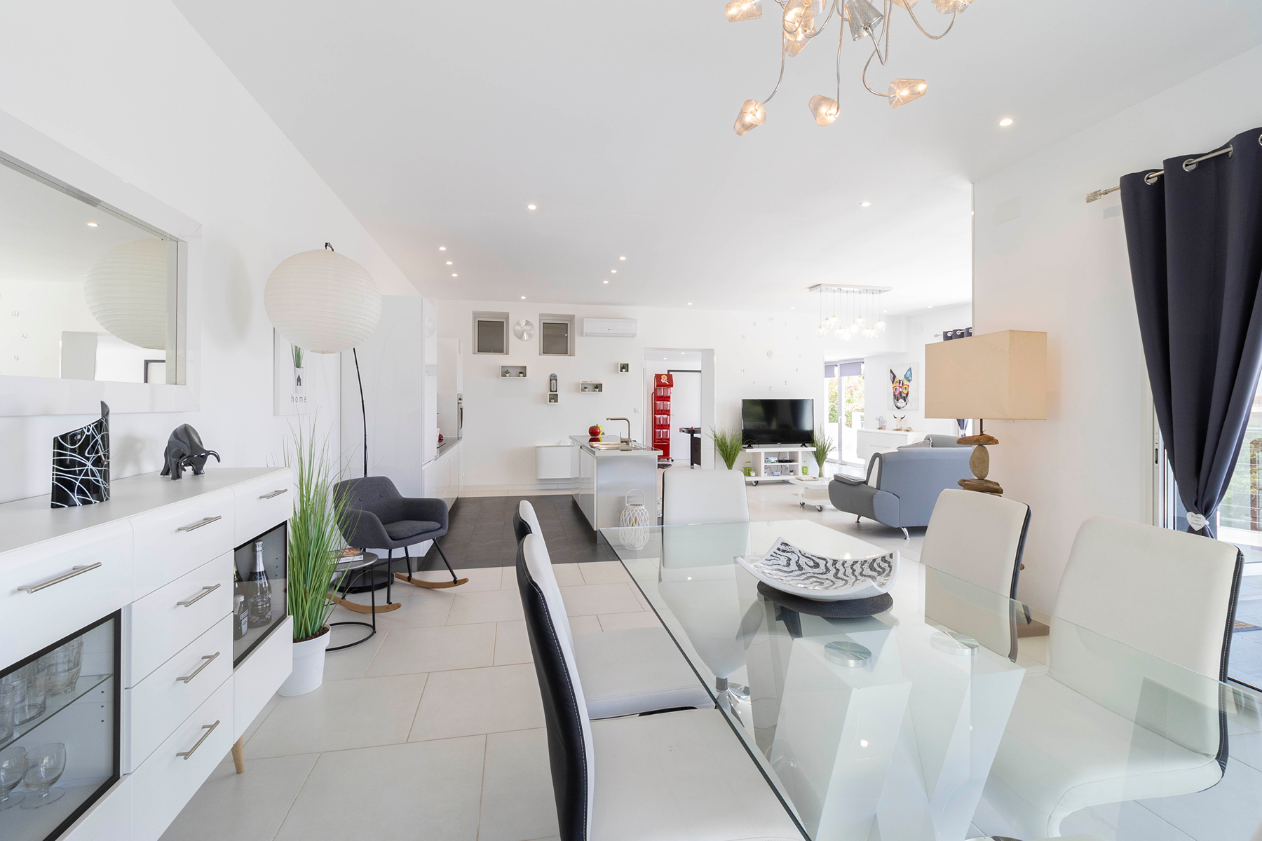  Modern Style House in Residential Area in Costa Brava - 物件實景