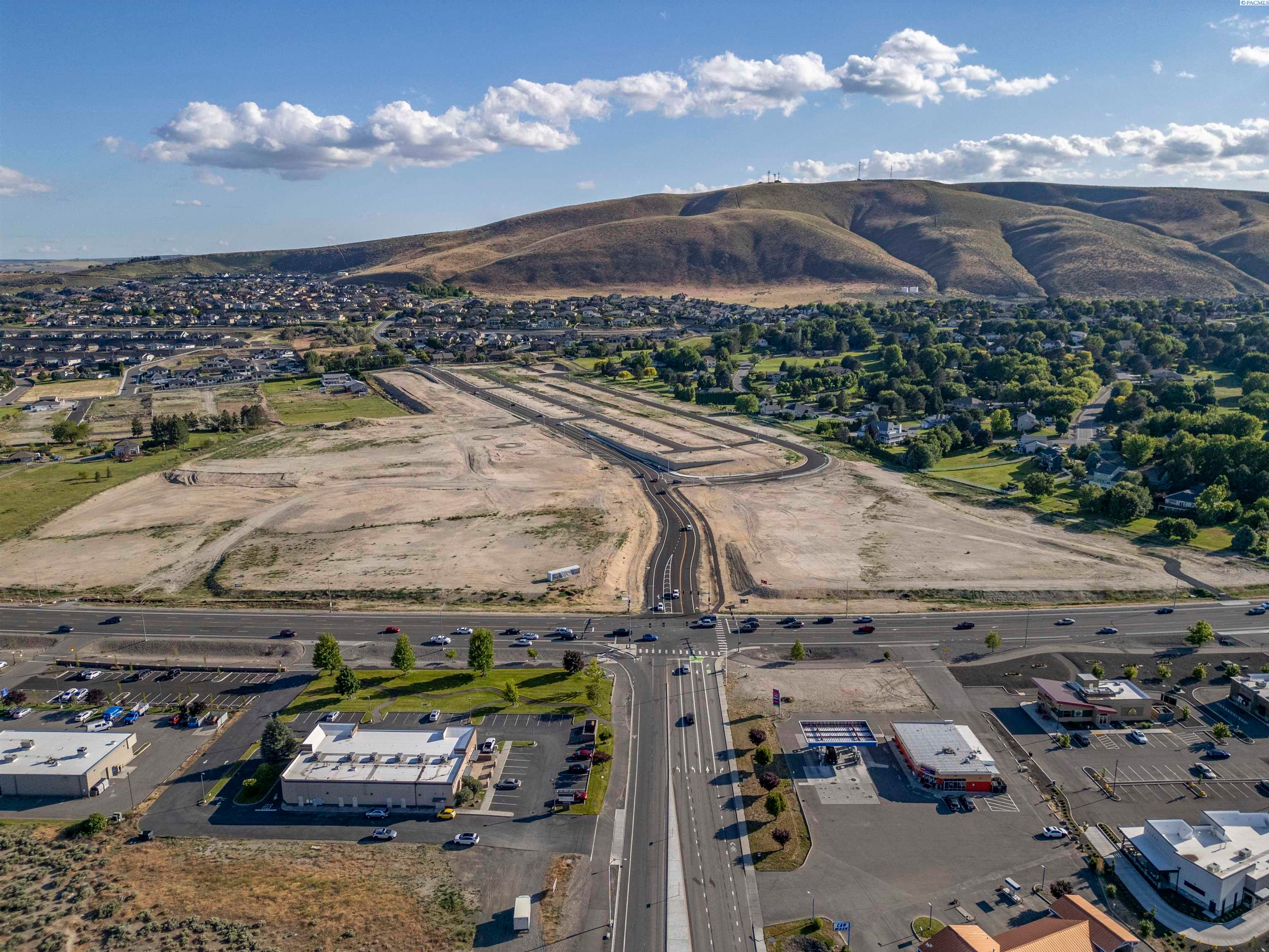 Richland, Washington, 99352, United States, 4 Bedrooms Bedrooms, ,2 BathroomsBathrooms,Residential,For Sale,1983141
