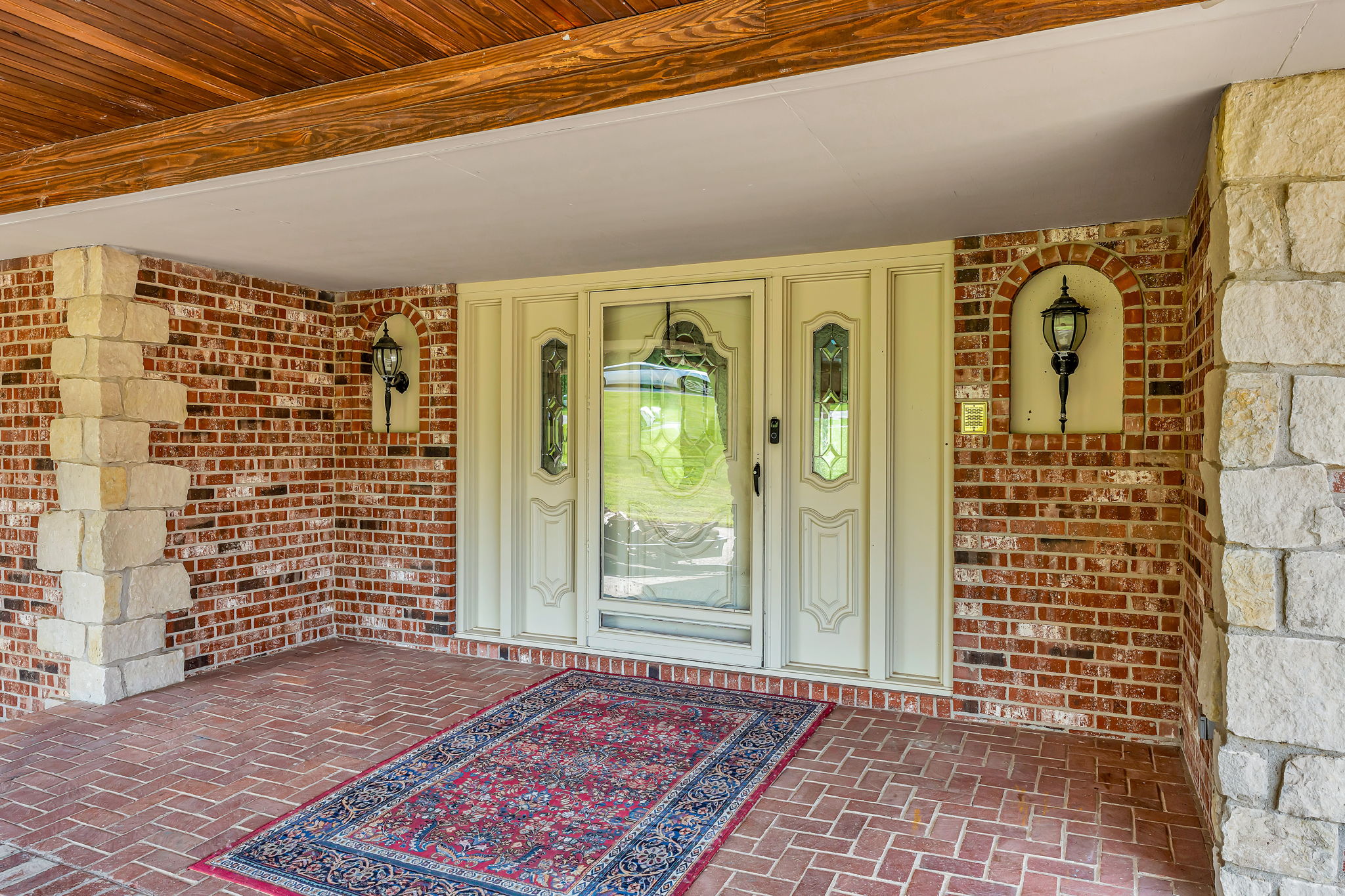 Topeka, Kansas, 66615, United States, 4 Bedrooms Bedrooms, ,8 BathroomsBathrooms,Residential,For Sale,1848877