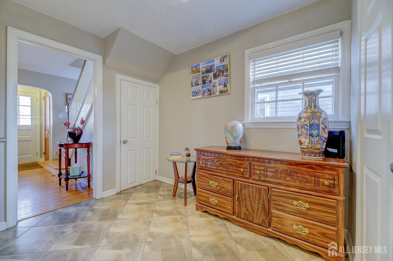 New Brunswick, New Jersey, 08901, United States, 4 Bedrooms Bedrooms, ,4 BathroomsBathrooms,Residential,For Sale,1996450