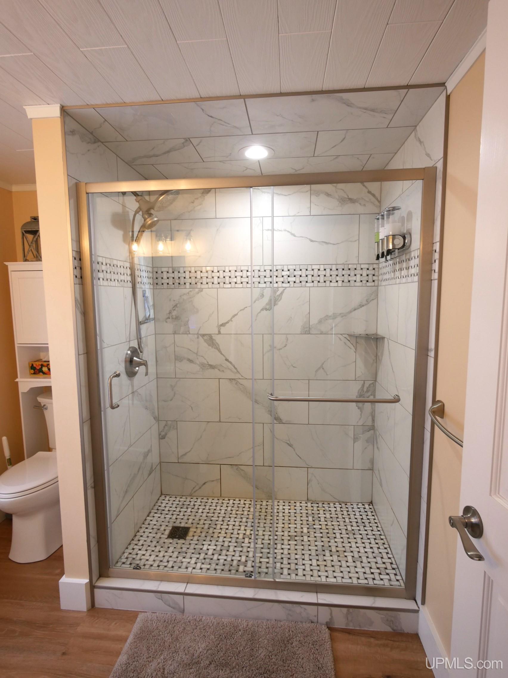 Lake Linden, Michigan, 49945, United States, 3 Bedrooms Bedrooms, ,3 BathroomsBathrooms,Residential,For Sale,1881345