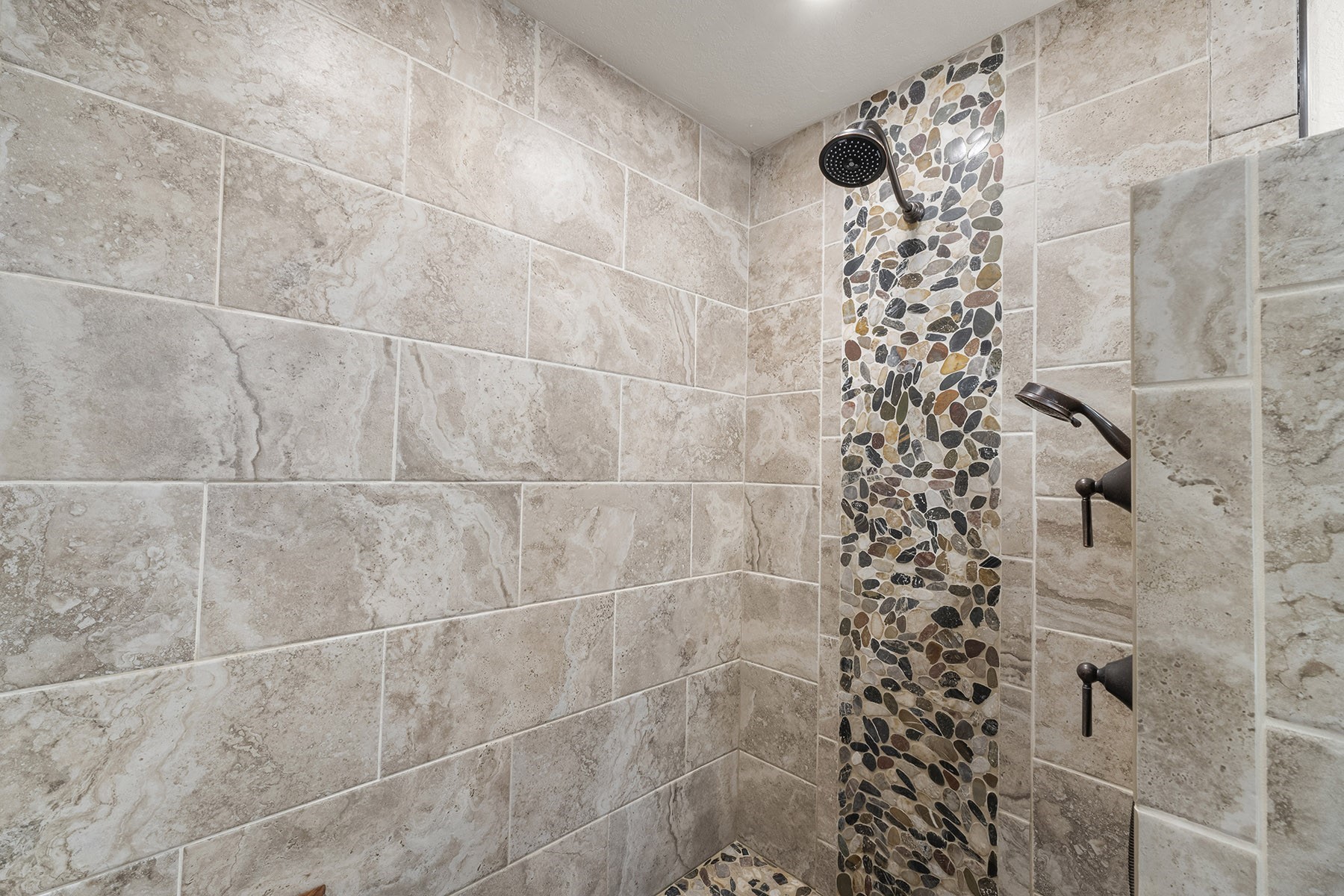  Spokane Riverfront Oasis - 物件實景