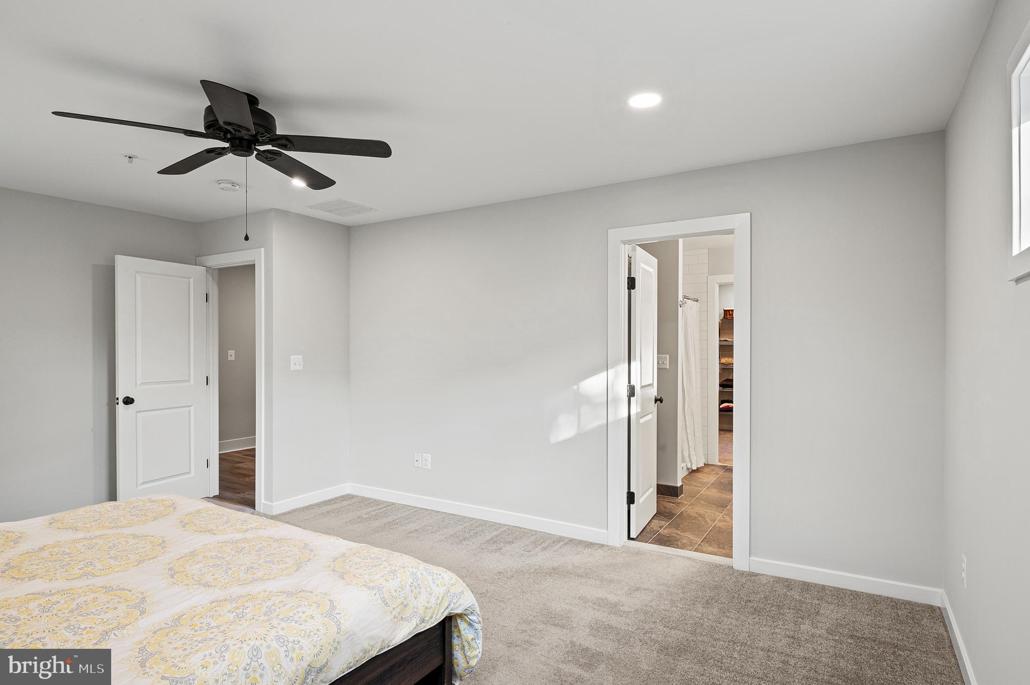 Edgewater, Maryland, 21037, United States, 5 Bedrooms Bedrooms, ,3 BathroomsBathrooms,Residential,For Sale,1895020