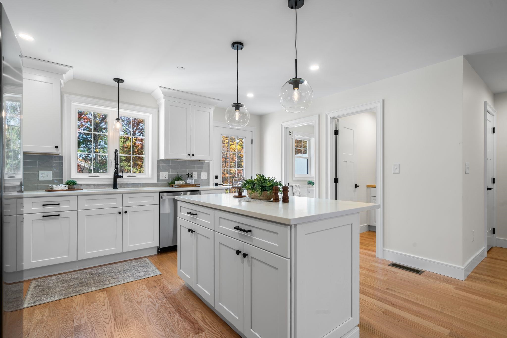 Londonderry, New Hampshire, 03053, United States, ,Residential,For Sale,1989120