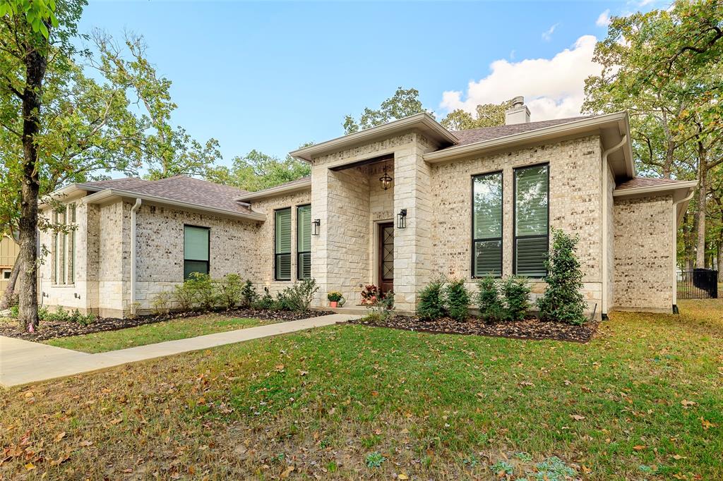 Mabank, Texas, 75156, United States, 3 Bedrooms Bedrooms, ,3 BathroomsBathrooms,Residential,For Sale,1827863