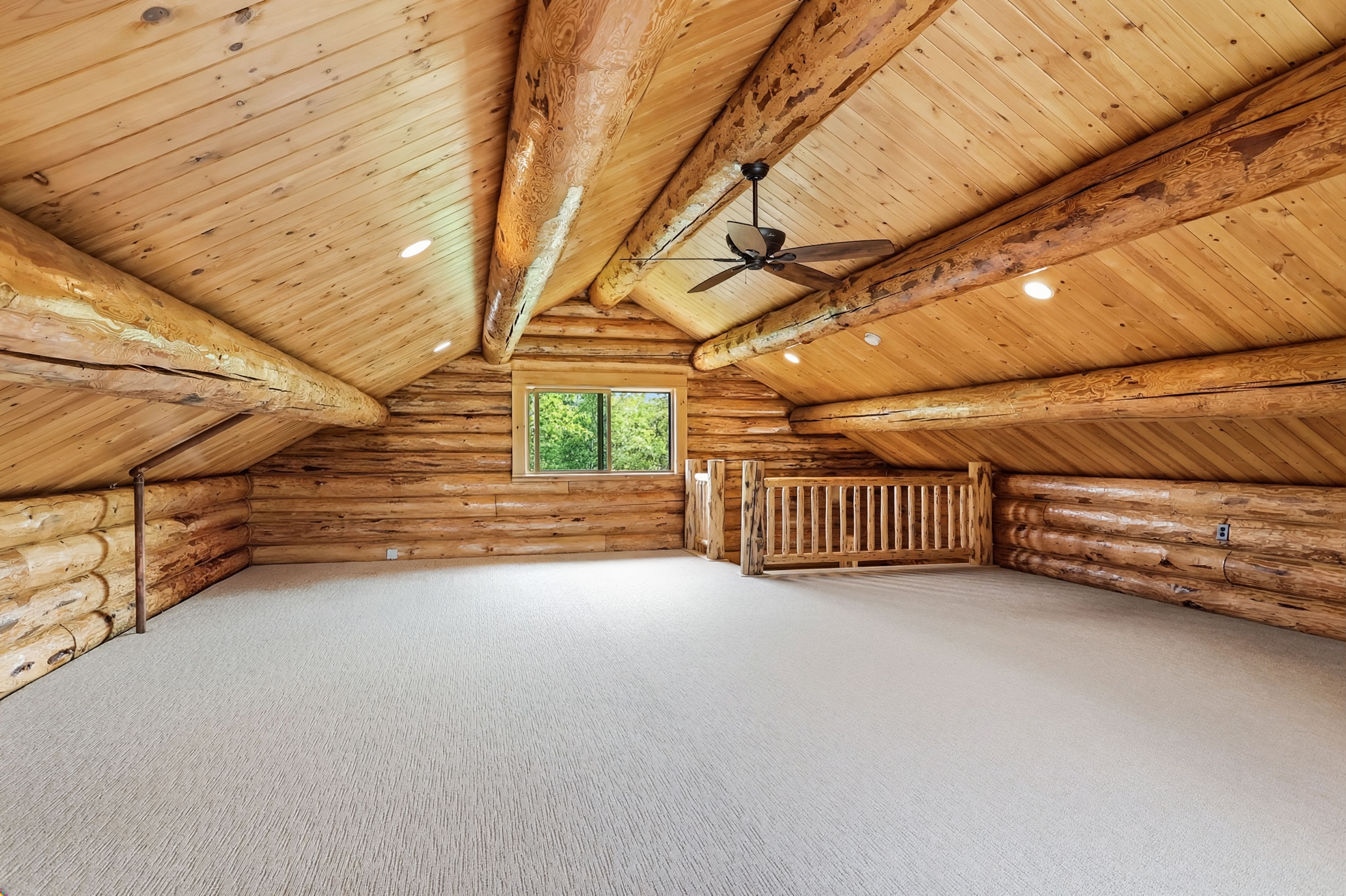  97 Oakmont Ave, Westminster, MA, 01473 - 物件實景
