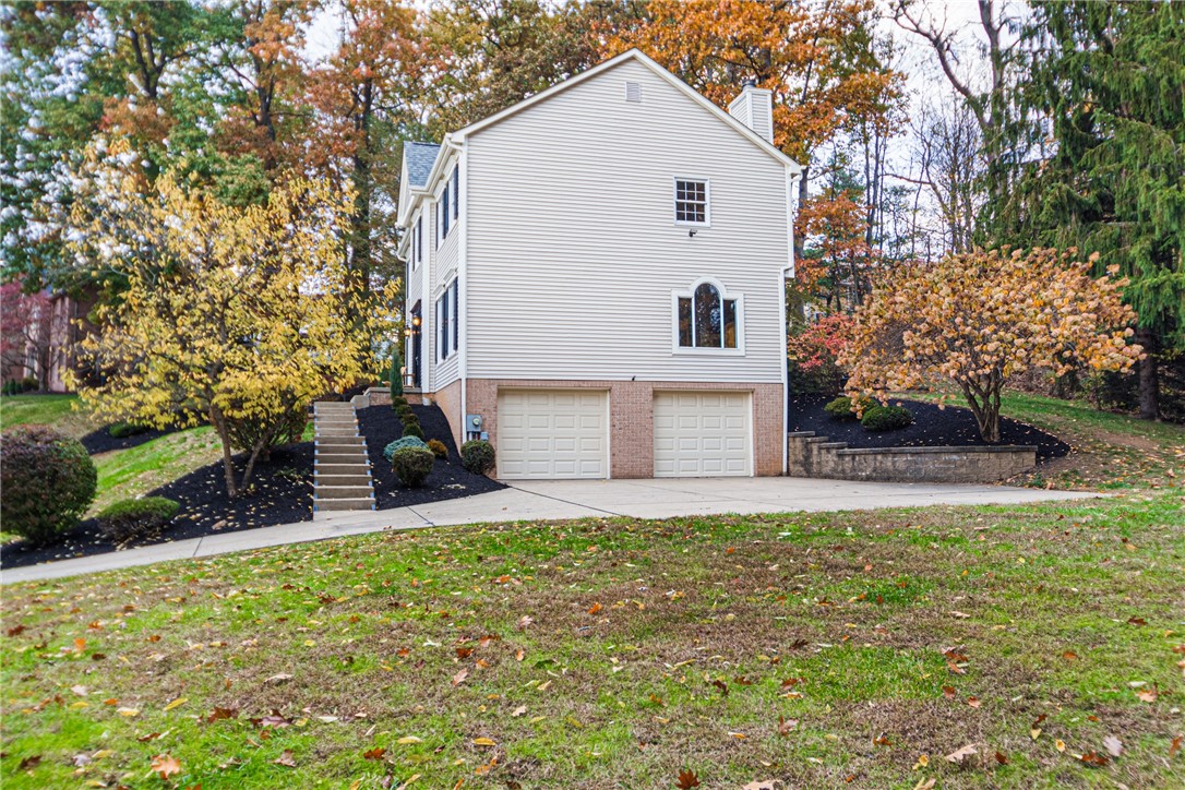 Franklin Park, Pennsylvania, 15090, United States, 4 Bedrooms Bedrooms, ,3 BathroomsBathrooms,Residential,For Sale,1987984