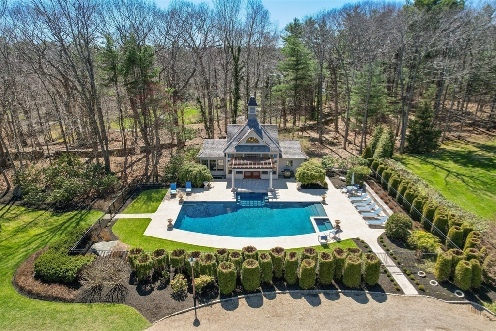 Beverly, Massachusetts, 01915, United States, 5 Bedrooms Bedrooms, ,8 BathroomsBathrooms,Residential,For Sale,1784465