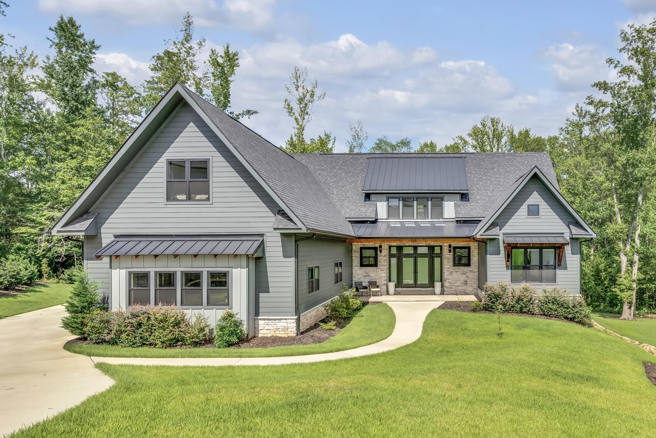 Simpsonville, South Carolina, 29681, United States, 5 Bedrooms Bedrooms, ,5 BathroomsBathrooms,Residential,For Sale,1913454