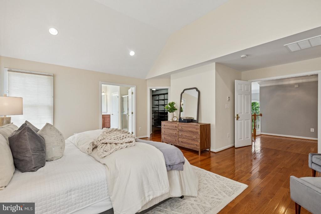 Ashburn, Virginia, 20147, United States, 5 Bedrooms Bedrooms, ,6 BathroomsBathrooms,Residential,For Sale,1839490