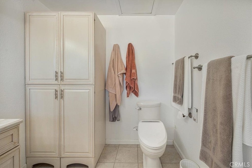 Cherry Valley, California, 92223, United States, 3 Bedrooms Bedrooms, ,2 BathroomsBathrooms,Residential,For Sale,1942767