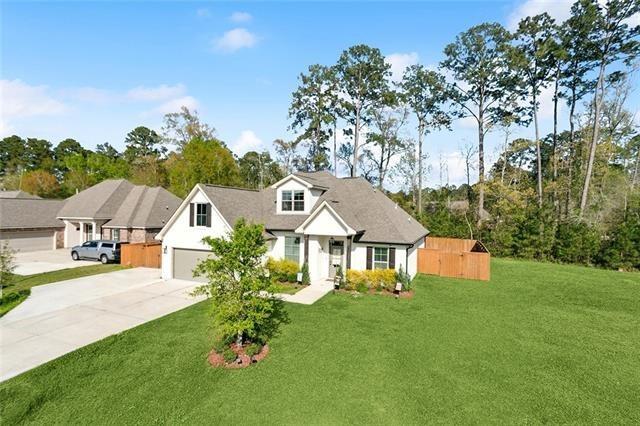 Madisonville, Louisiana, 70447, United States, 5 Bedrooms Bedrooms, ,3 BathroomsBathrooms,Residential,For Sale,1998528