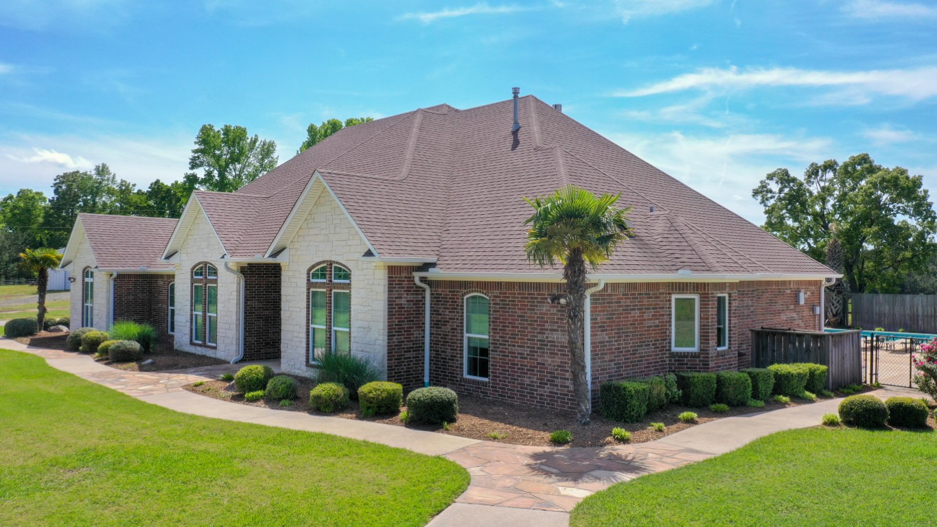 Bloomburg, Texas, 75556, United States, 4 Bedrooms Bedrooms, ,2 BathroomsBathrooms,Residential,For Sale,1789211