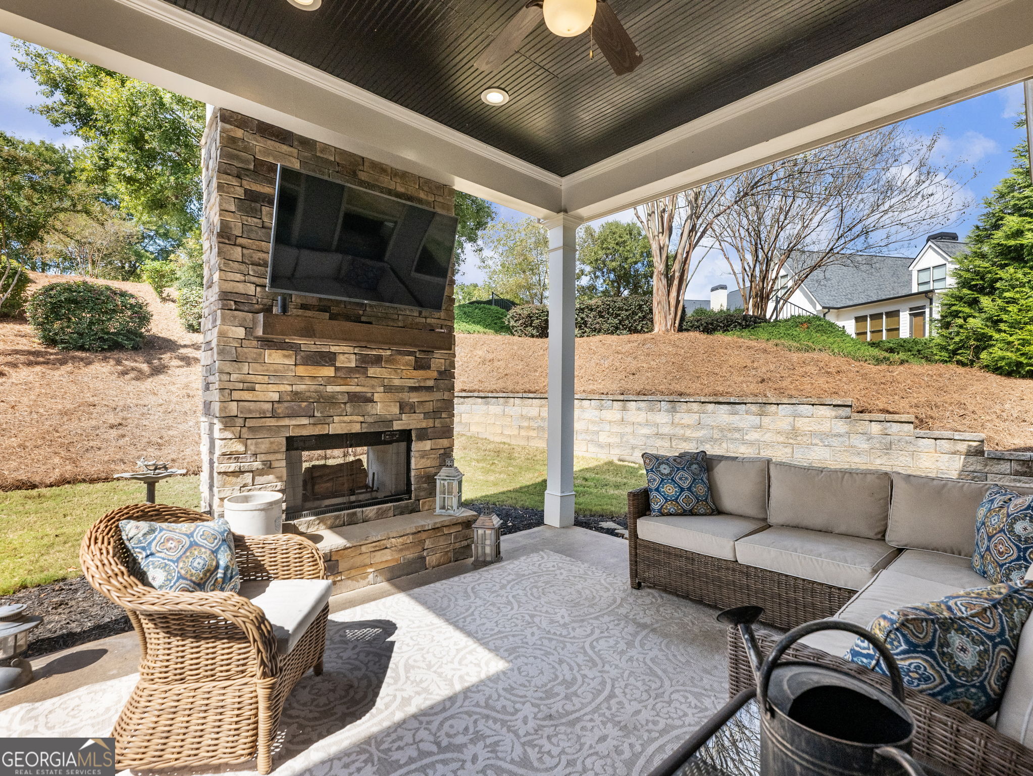 Hoschton, Georgia, 30548, United States, 5 Bedrooms Bedrooms, ,3 BathroomsBathrooms,Residential,For Sale,1986295