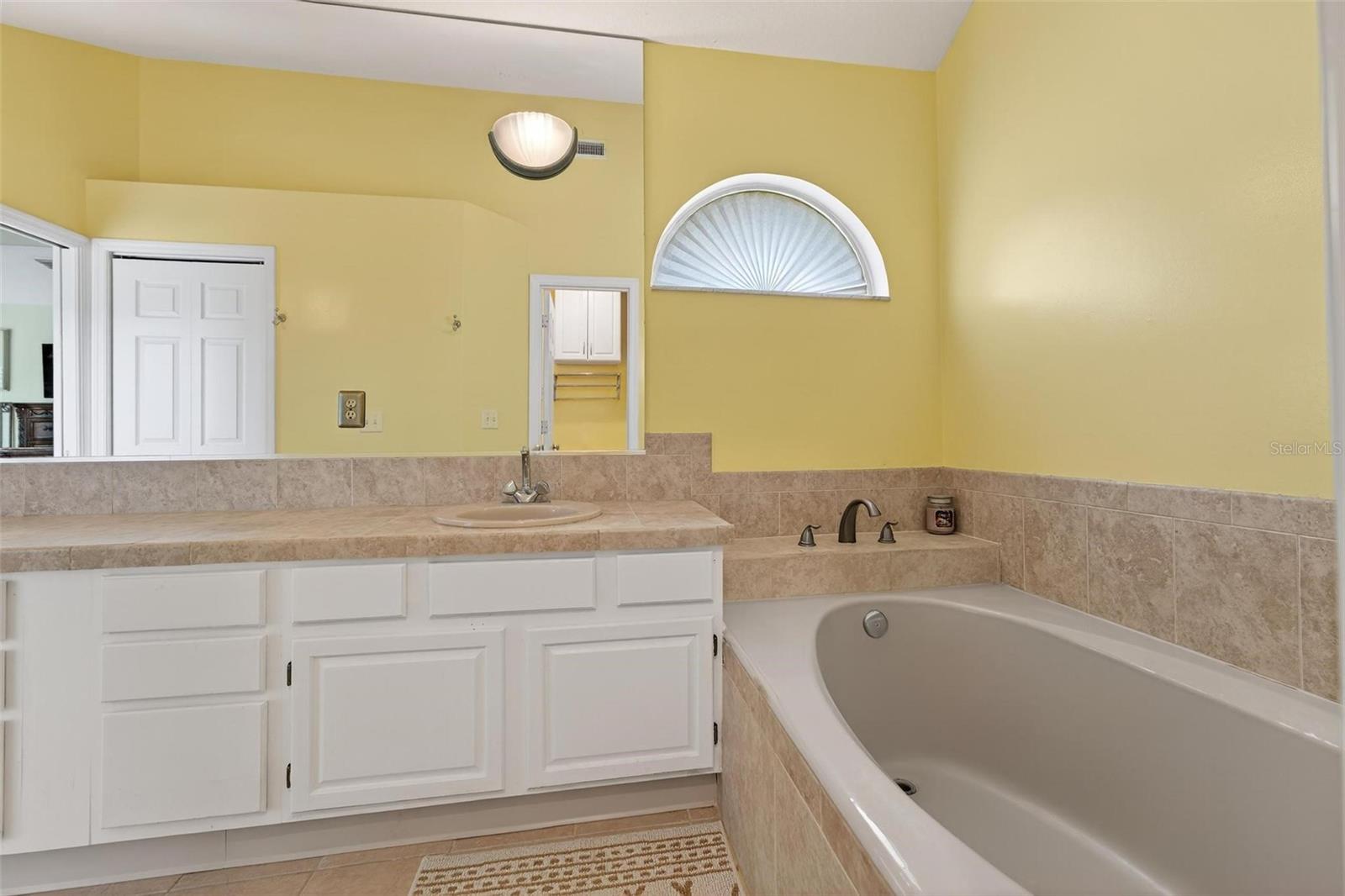 ORLANDO, Florida, 32819, United States, 4 Bedrooms Bedrooms, ,3 BathroomsBathrooms,Residential,For Sale,1921033