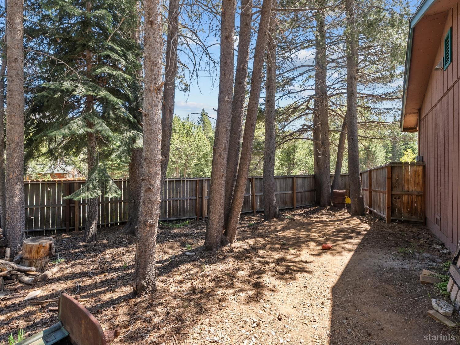 South Lake Tahoe, California, 96150, United States, 3 Bedrooms Bedrooms, ,2 BathroomsBathrooms,Residential,For Sale,1737061