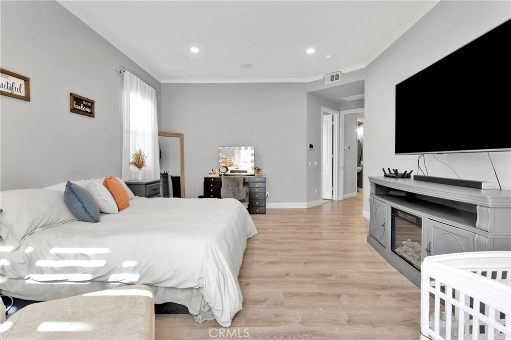 Hesperia, California, 92344, United States, 5 Bedrooms Bedrooms, ,4 BathroomsBathrooms,Residential,For Sale,2010754