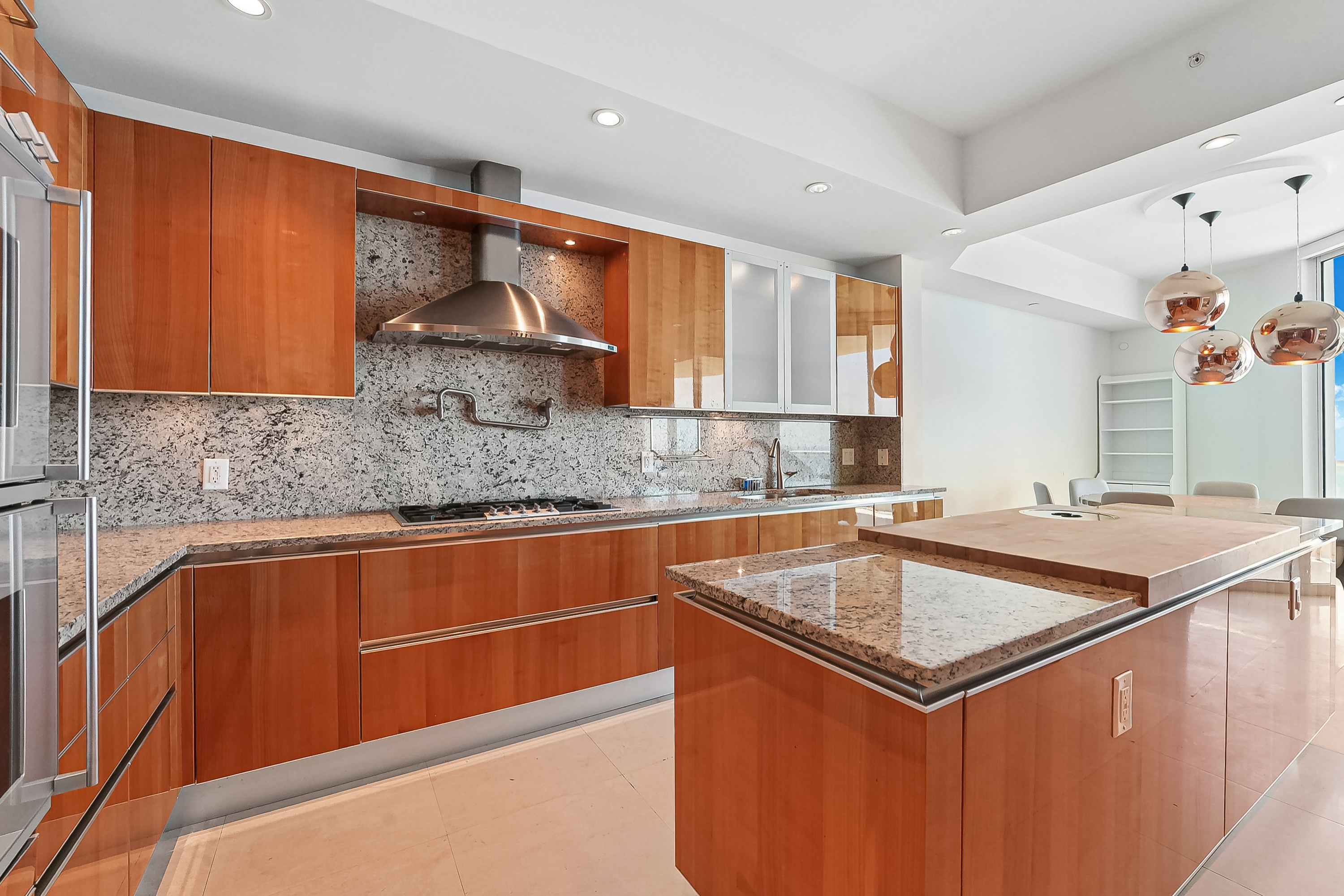  16051 Collins Ave, Sunny Isles Beach, FL, 33160 - 物件實景