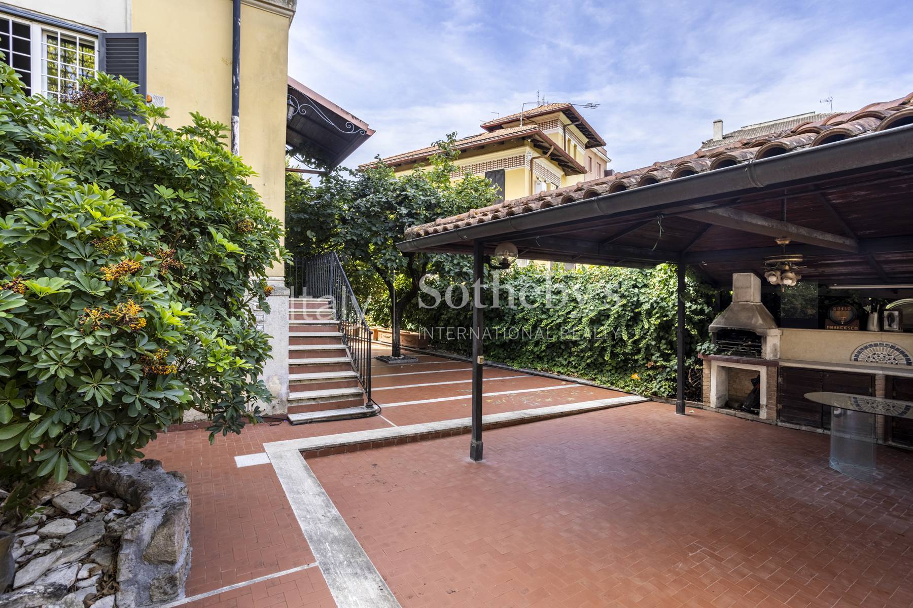  Elegant apartment with private garden - 物件實景
