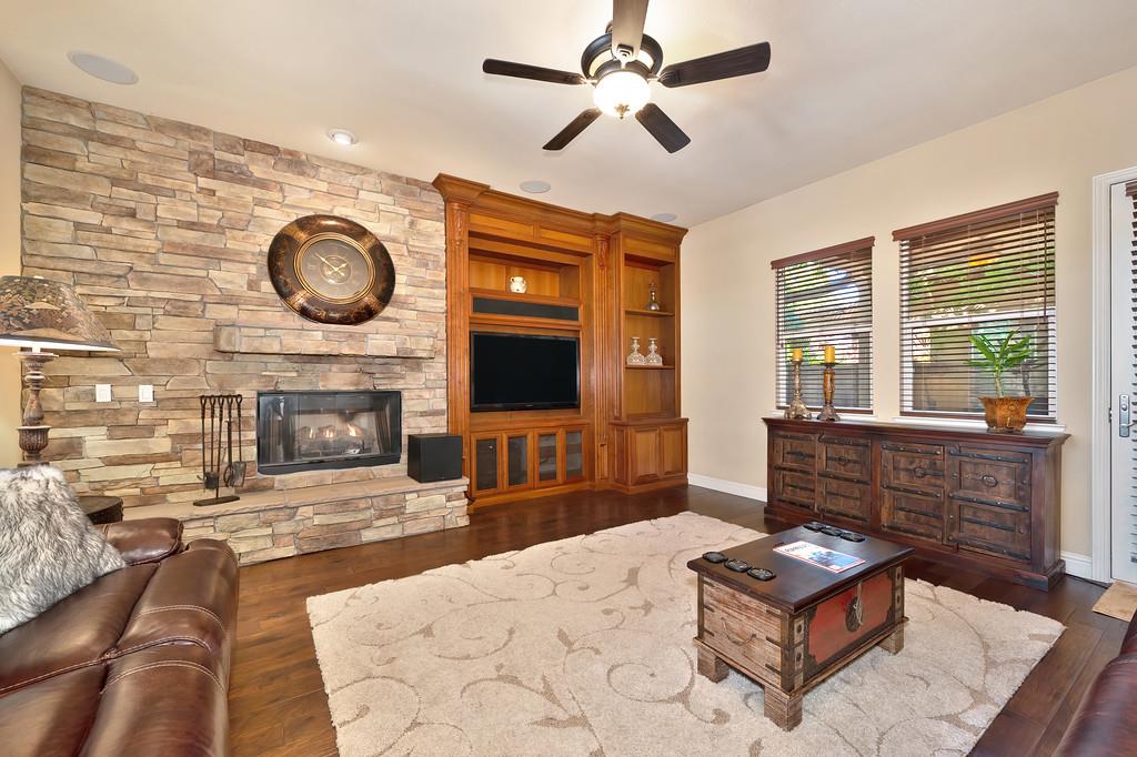 El Dorado Hills, California, 95762, United States, 4 Bedrooms Bedrooms, ,4 BathroomsBathrooms,Residential,For Sale,1988324