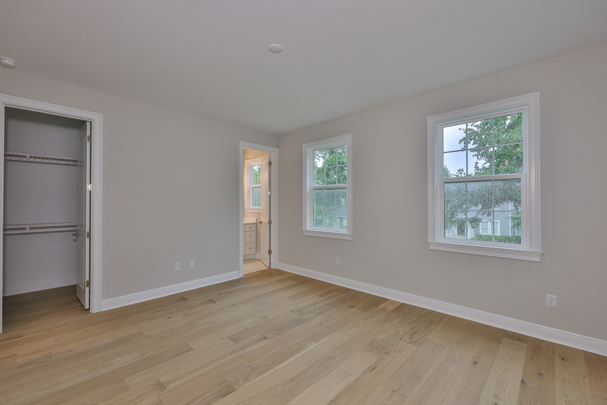 Tampa, Florida, 33609, United States, 4 Bedrooms Bedrooms, ,5 BathroomsBathrooms,Residential,For Sale,1792306