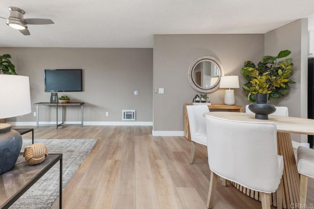 San Diego, California, 92122, United States, 2 Bedrooms Bedrooms, ,2 BathroomsBathrooms,Residential,For Sale,1891697