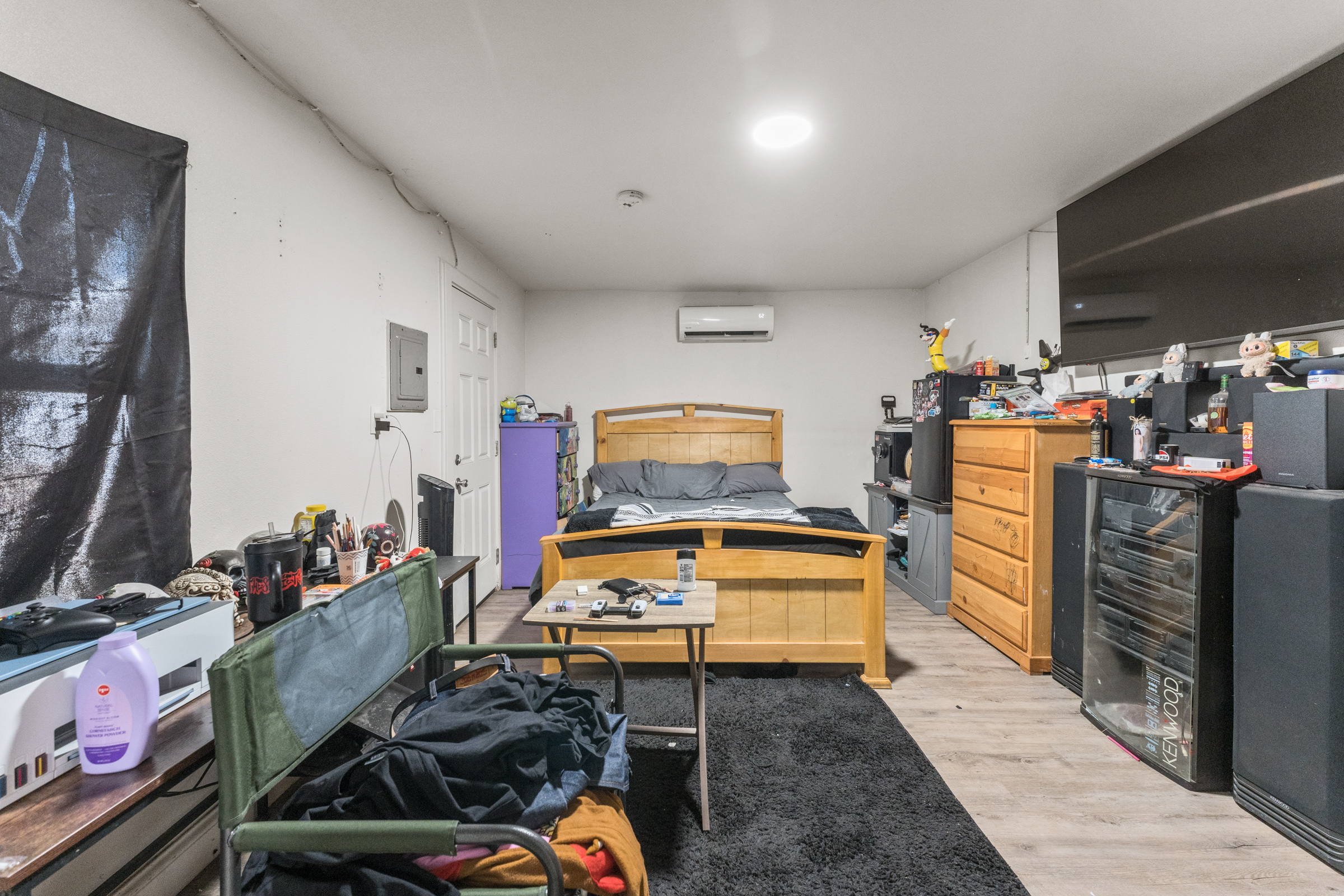 San Bernardino, California, 92405, United States, 3 Bedrooms Bedrooms, ,1 BathroomBathrooms,Residential,For Sale,1982990