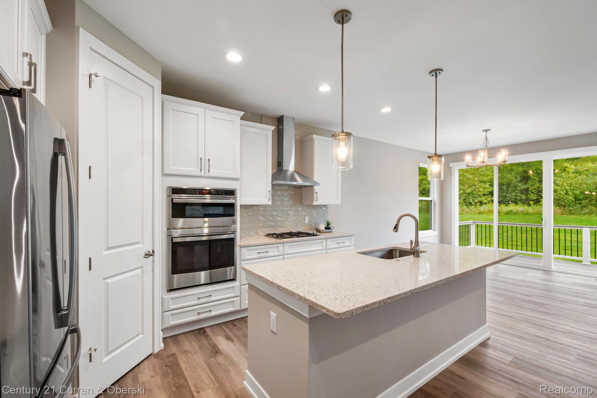 Northville, Michigan, 48168, United States, 2 Bedrooms Bedrooms, ,2 BathroomsBathrooms,Residential,For Sale,1983973