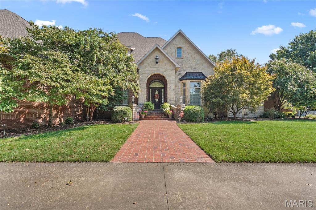 Charleston, Missouri, 63834, United States, 4 Bedrooms Bedrooms, ,6 BathroomsBathrooms,Residential,For Sale,1974839