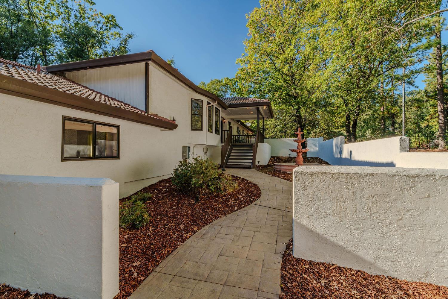 Pine Grove, California, 95665, United States, 3 Bedrooms Bedrooms, ,4 BathroomsBathrooms,Residential,For Sale,1975649