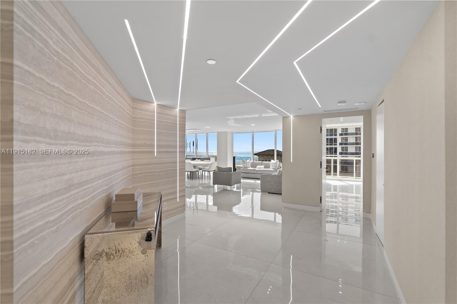 Miami Beach, Florida, 33140, United States, 5 Bedrooms Bedrooms, ,5 BathroomsBathrooms,Residential,For Sale,1997515