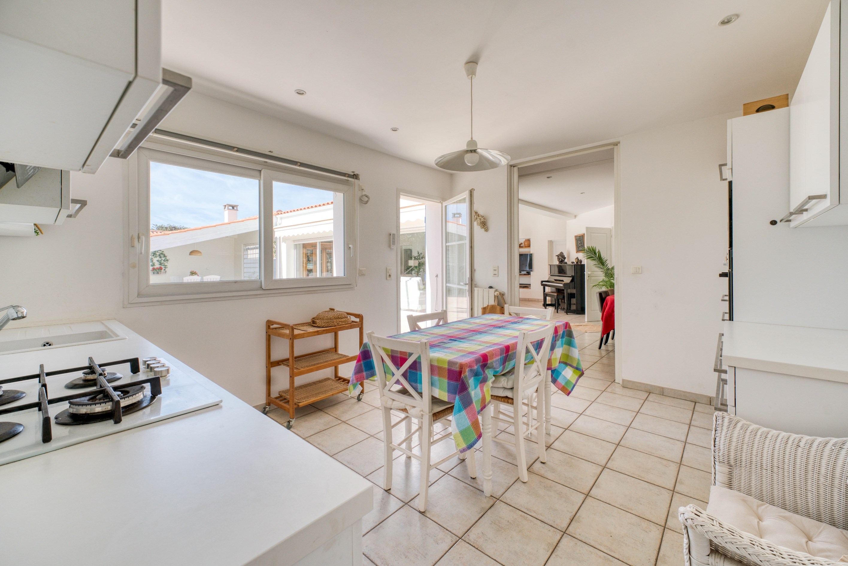  4 BEDROOM HOUSE IN THE HEART OF ST PIERRE D