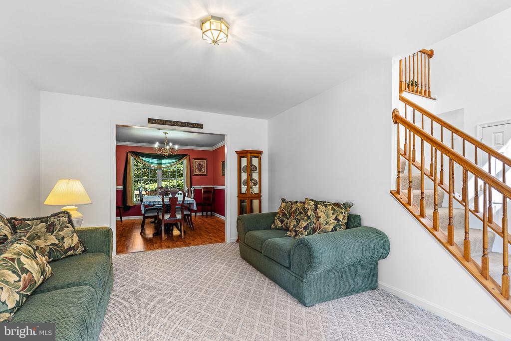 Fredericksburg, Virginia, 22408, United States, 5 Bedrooms Bedrooms, ,4 BathroomsBathrooms,Residential,For Sale,1900737
